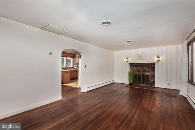 2570 DEER PARK RD, Finksburg, MD 21048