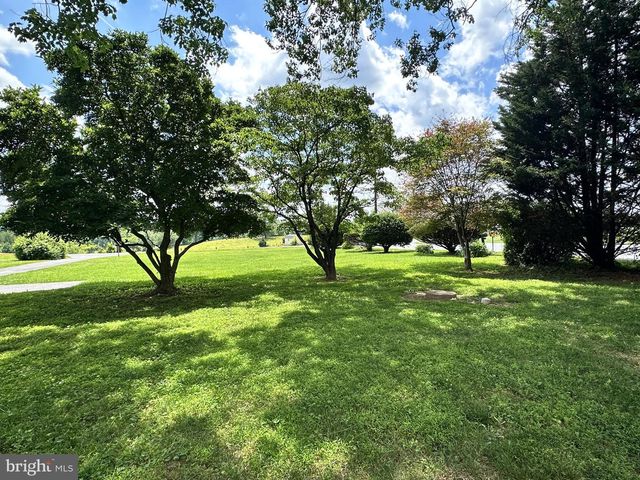 2570 DEER PARK RD, Finksburg, MD 21048