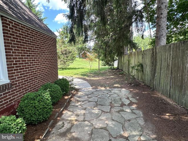 2570 DEER PARK RD, Finksburg, MD 21048