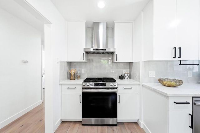 531 Flynn Avenue, Redwood City, CA 94063