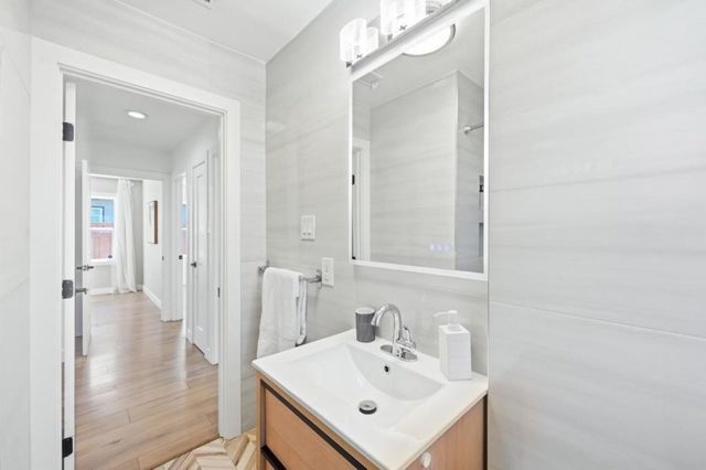 531 Flynn Avenue, Redwood City, CA 94063