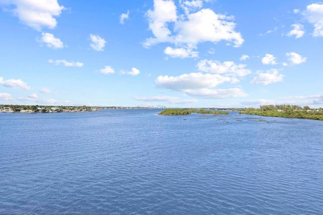 2155 Ibis Isle Road Ph 3, Palm Beach, FL 33480