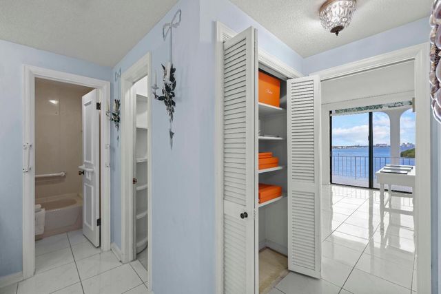 2155 Ibis Isle Road Ph 3, Palm Beach, FL 33480