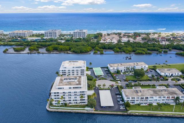 2155 Ibis Isle Road Ph 3, Palm Beach, FL 33480