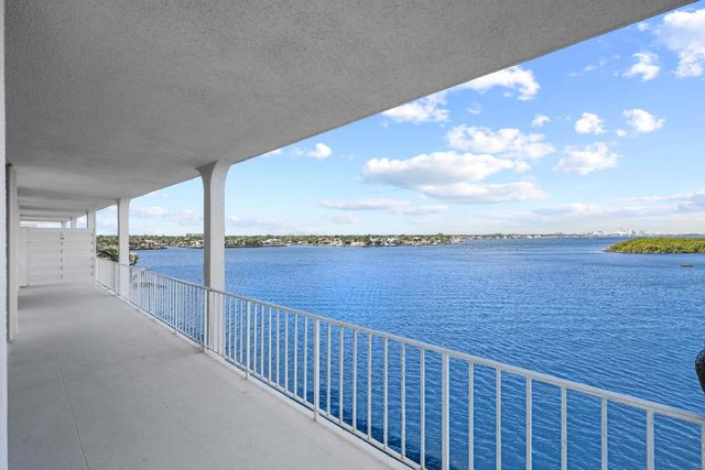 2155 Ibis Isle Road Ph 3, Palm Beach, FL 33480