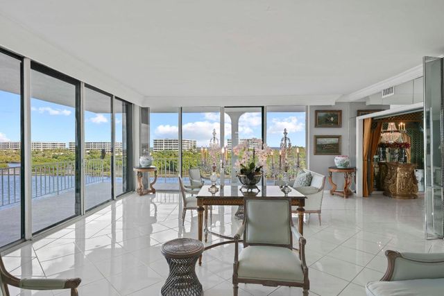 2155 Ibis Isle Road Ph 3, Palm Beach, FL 33480