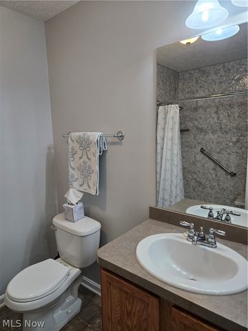 745 Lexington Avenue, Youngstown, OH 44510