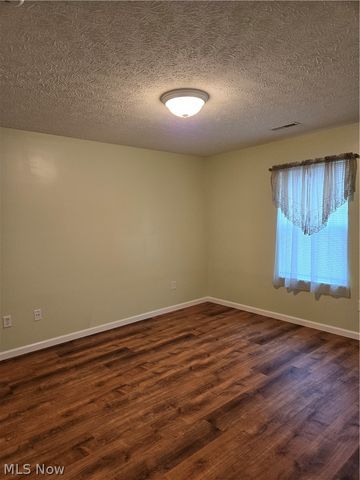 745 Lexington Avenue, Youngstown, OH 44510
