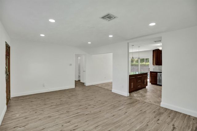 30 NE 139th Street, North Miami, FL 33161