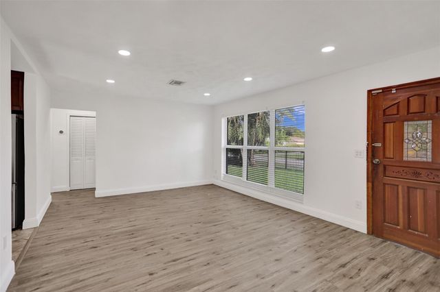 30 NE 139th Street, North Miami, FL 33161