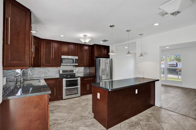 30 NE 139th Street, North Miami, FL 33161