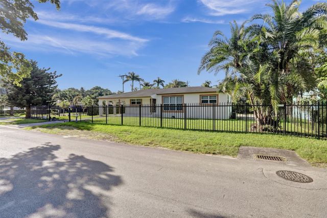 30 NE 139th Street, North Miami, FL 33161