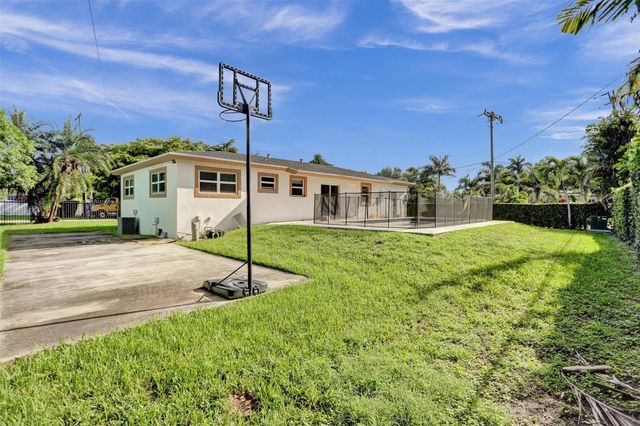 30 NE 139th Street, North Miami, FL 33161