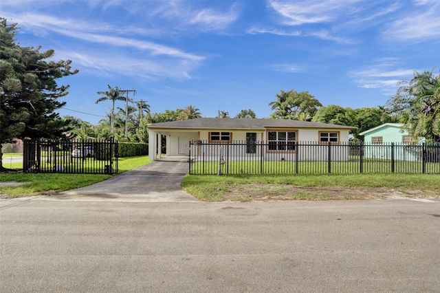 30 NE 139th Street, North Miami, FL 33161