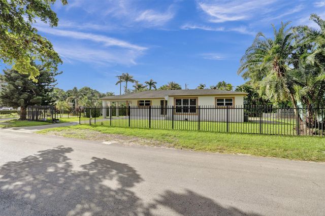 30 NE 139th Street, North Miami, FL 33161