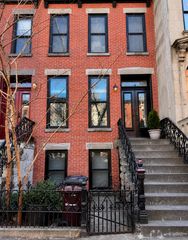 21-22 45th Avenue, New York City, NY 11101