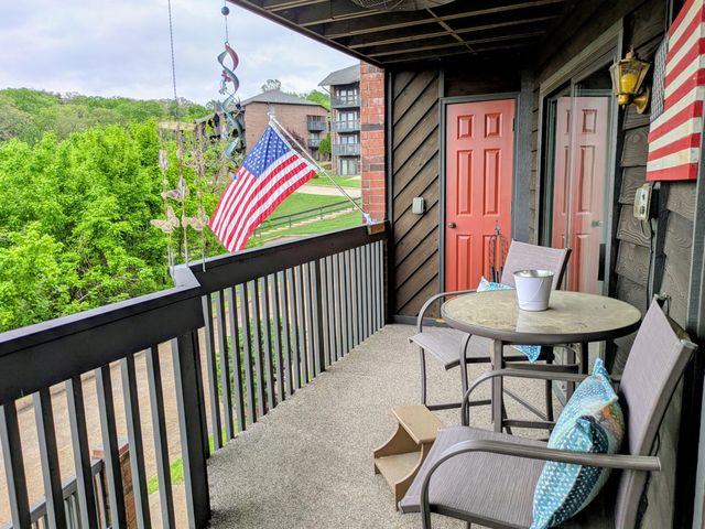 150 Sunken Forest Dr. 8-210, Forsyth, MO 65653