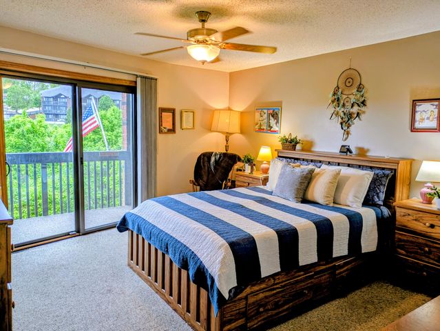 150 Sunken Forest Dr. 8-210, Forsyth, MO 65653