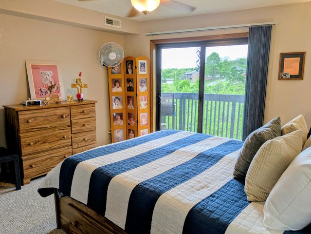 150 Sunken Forest Dr. 8-210, Forsyth, MO 65653