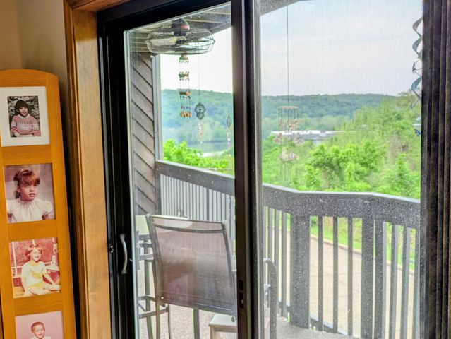150 Sunken Forest Dr. 8-210, Forsyth, MO 65653