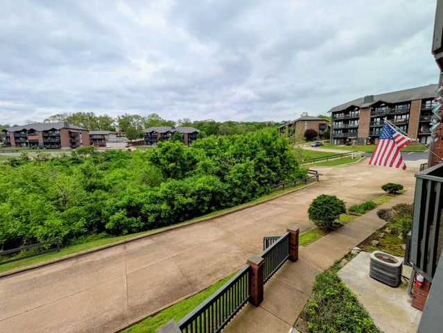 150 Sunken Forest Dr. 8-210, Forsyth, MO 65653