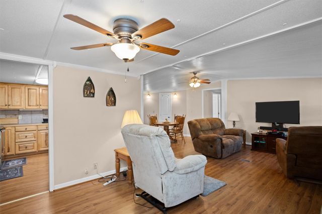 2330 Sabinetown Road, Hemphill, TX 75948