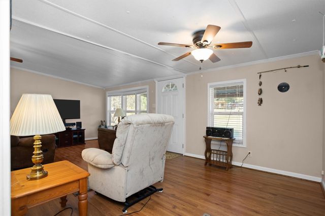 2330 Sabinetown Road, Hemphill, TX 75948