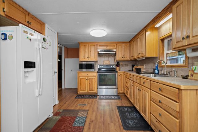 2330 Sabinetown Road, Hemphill, TX 75948