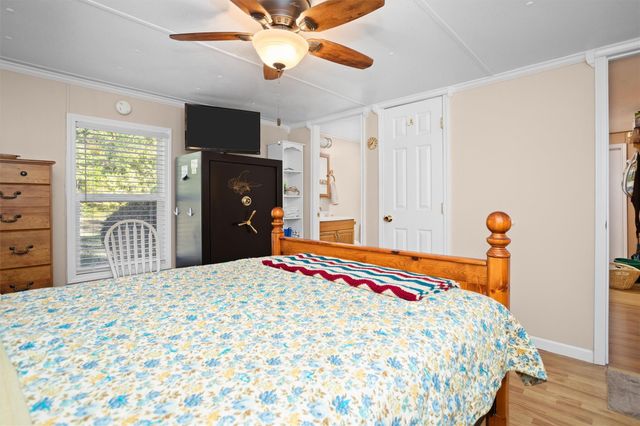 2330 Sabinetown Road, Hemphill, TX 75948