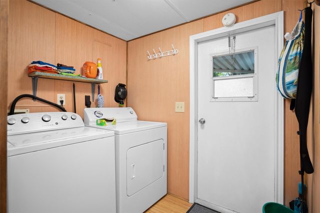 2330 Sabinetown Road, Hemphill, TX 75948