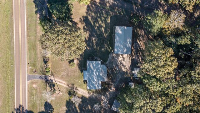 2330 Sabinetown Road, Hemphill, TX 75948