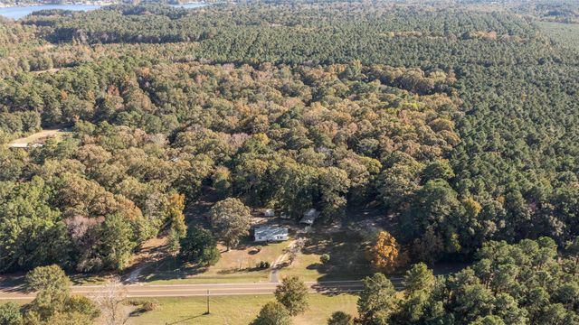 2330 Sabinetown Road, Hemphill, TX 75948