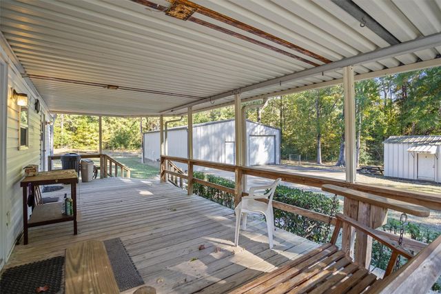 2330 Sabinetown Road, Hemphill, TX 75948