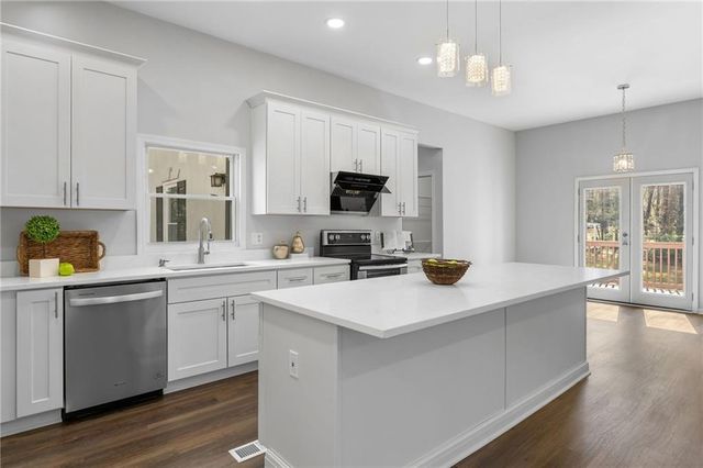 55 Summerhill Place, Newnan, GA 30263