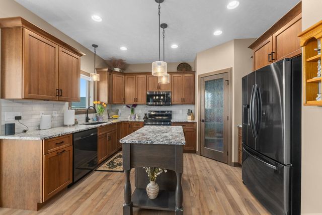 5405 E 64th St Street, Sioux Falls, SD 57108