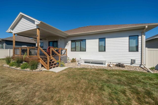 5405 E 64th St Street, Sioux Falls, SD 57108