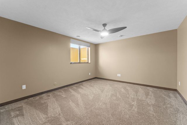 5405 E 64th St Street, Sioux Falls, SD 57108