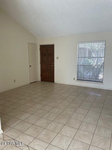 7045 Orizaba Avenue A, El Paso, TX 79912