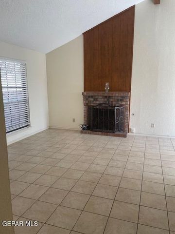 7045 Orizaba Avenue A, El Paso, TX 79912