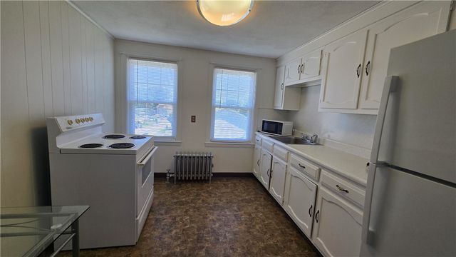 28 Crawford Street, Cranston, RI 02910