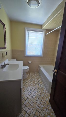 28 Crawford Street, Cranston, RI 02910