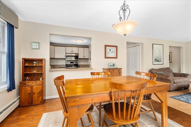 7 Corduroy Rd Unit 10, Amherst, NH 03031