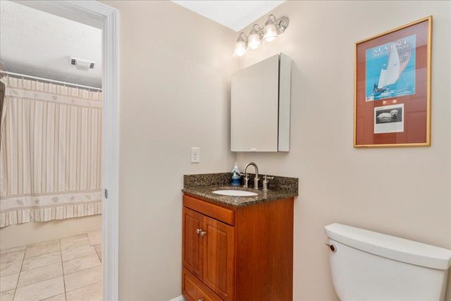 7 Corduroy Rd Unit 10, Amherst, NH 03031