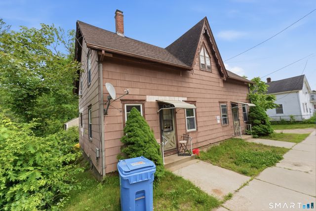 100-102 Taftville Occum Road, Norwich, CT 06360