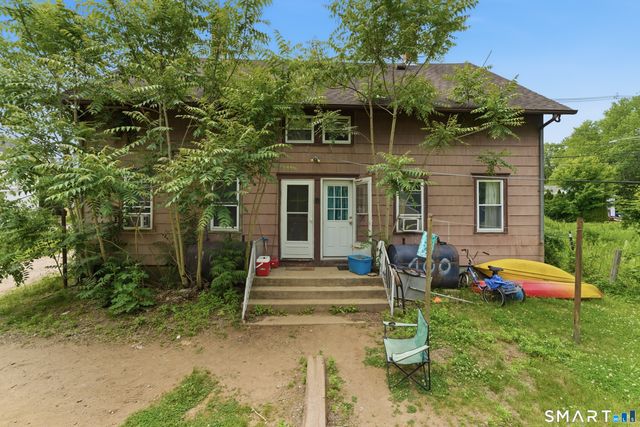 100-102 Taftville Occum Road, Norwich, CT 06360