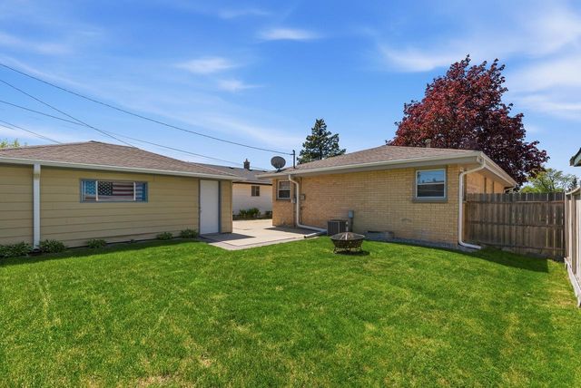 4248 91st PLACE, Greenfield, WI 53228