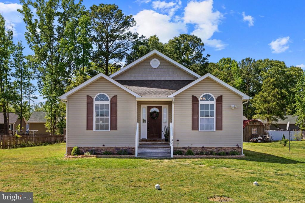 1523 BOWIE RD, Colonial Beach, VA 22443