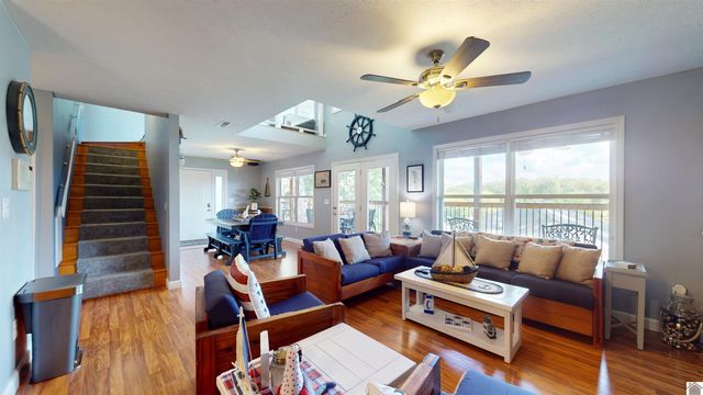 141 S Ash Street, Kuttawa, KY 42055