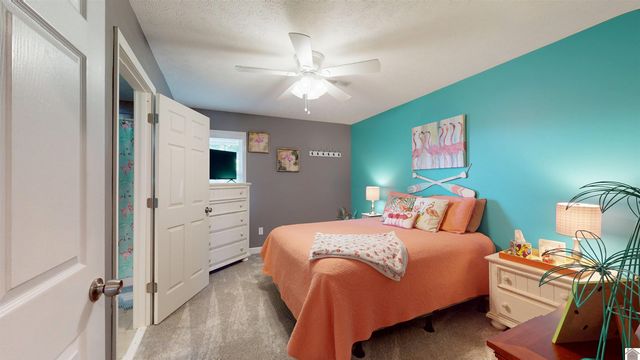 141 S Ash Street, Kuttawa, KY 42055
