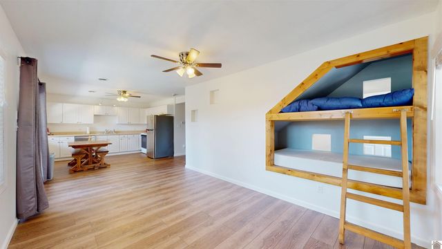 141 S Ash Street, Kuttawa, KY 42055